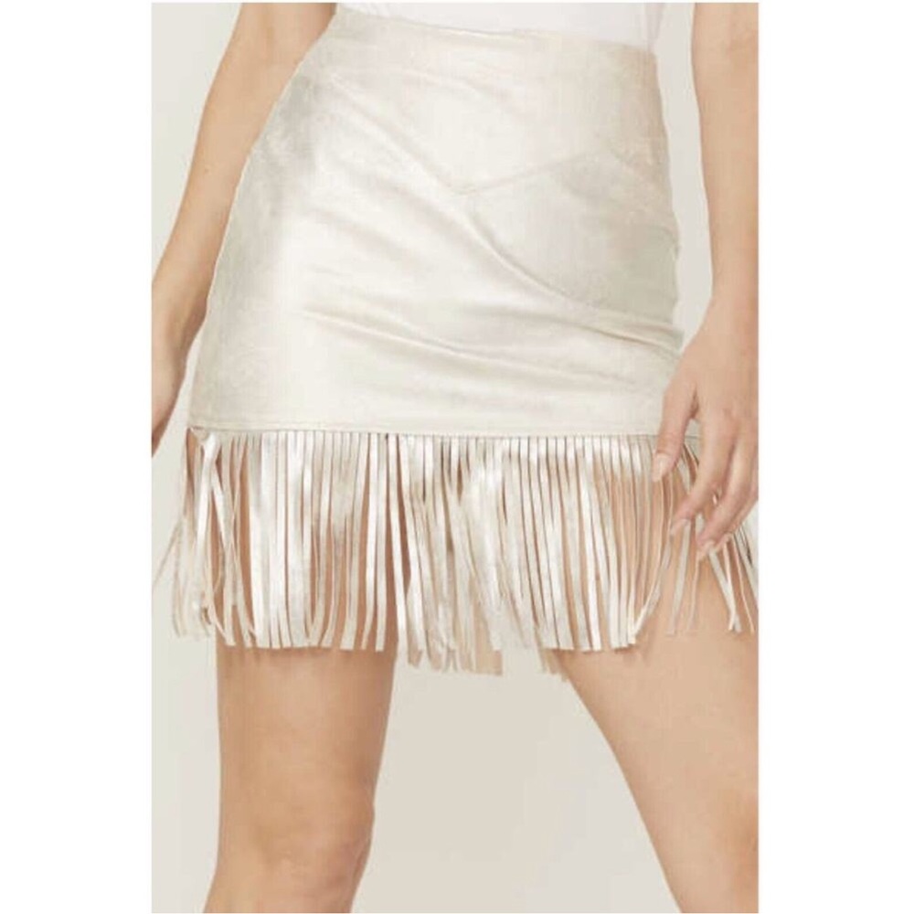 SHYANNE NWT Faux Suede Skirt Sz XL Silver Fringe Knee Length Boho Festival